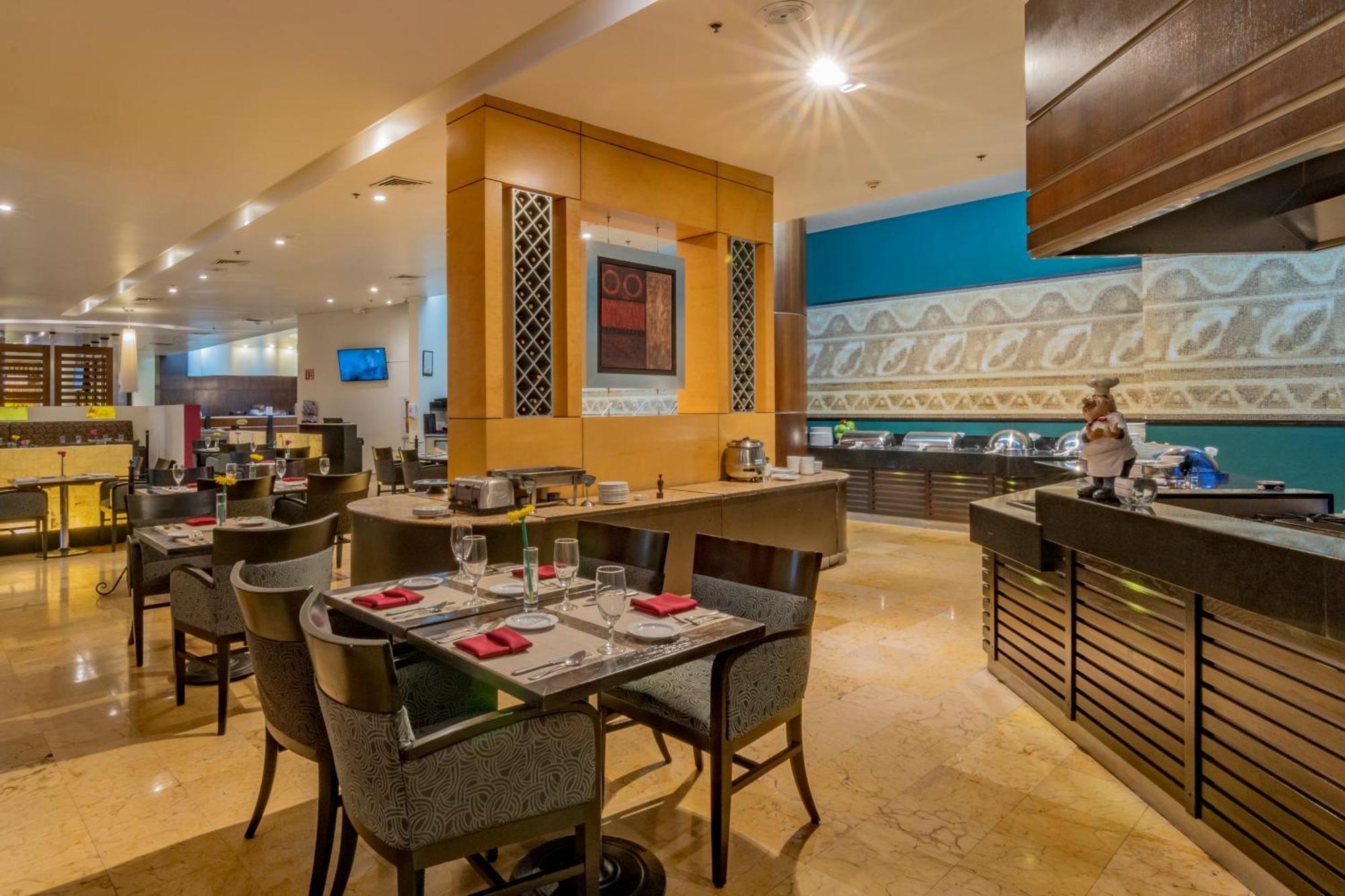 Hotel Lucerna הרמוסיו מראה חיצוני תמונה